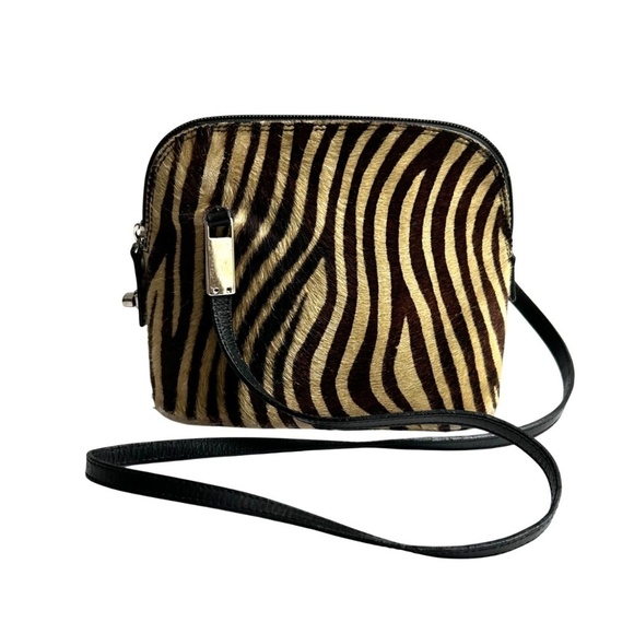 Christian Italy Leather / Skin Crossbody Bag - Picture 1 of 15